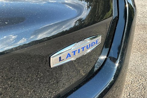 Used 2020 Jeep Compass Latitude image 24