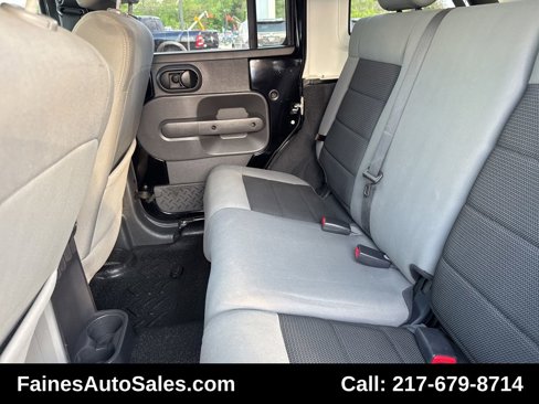 Used 2010 Jeep Wrangler Unlimited Sport image 35