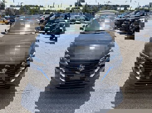 Used 2024 Nissan Sentra SV image 2