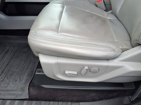 Used 2017 Ford F150 Lariat w/ Equipment Group 502A Luxury image 17
