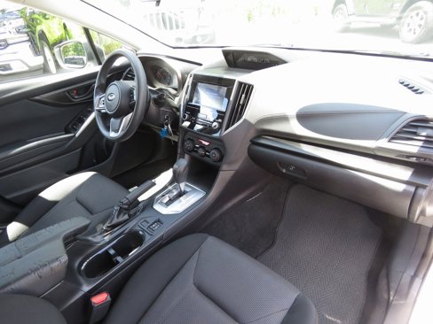 Used 2017 Subaru Impreza 2.0i Premium image 13
