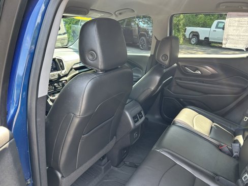 Used 2022 GMC Terrain SLT w/ LPO, Floor Liner Package image 17