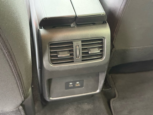 Used 2023 Nissan Rogue SV image 14