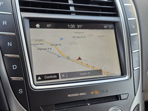 Used 2019 Lincoln Nautilus Reserve image 22