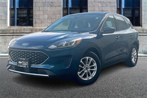 Used 2020 Ford Escape SE image 2