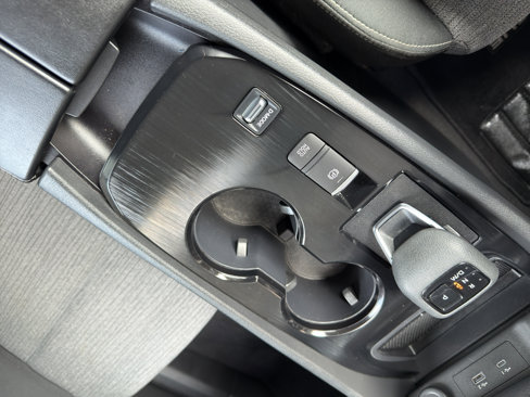 Used 2023 Nissan Rogue SV image 27