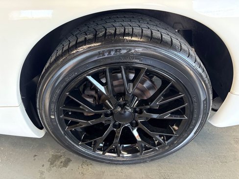 Used 2002 Chevrolet Corvette Coupe image 32
