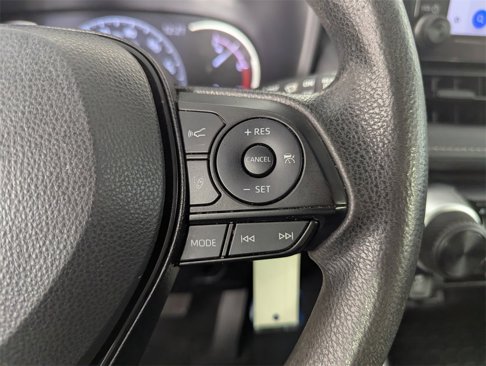Used 2023 Toyota RAV4 LE image 22