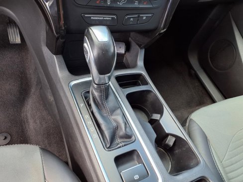 Used 2019 Ford Escape SE image 25