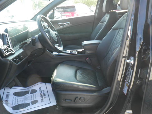 Used 2025 Kia Sportage X-Line w/ Premium Package image 15
