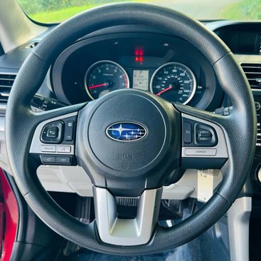 Used 2018 Subaru Forester 2.5i Premium w/ All-Weather Package image 11