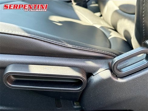 Used 2015 MINI Cooper 2-Door Hardtop image 19