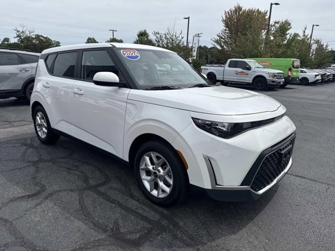 Used 2024 Kia Soul LX w/ Option Group 015 image 9