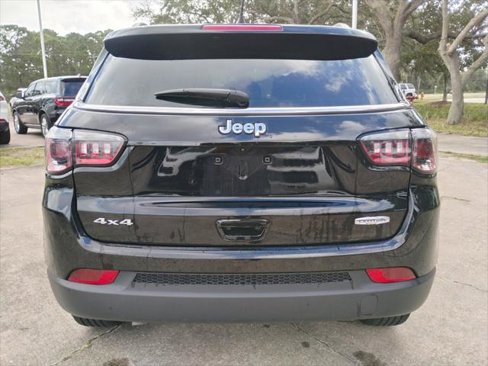 Certified 2024 Jeep Compass Latitude image 6