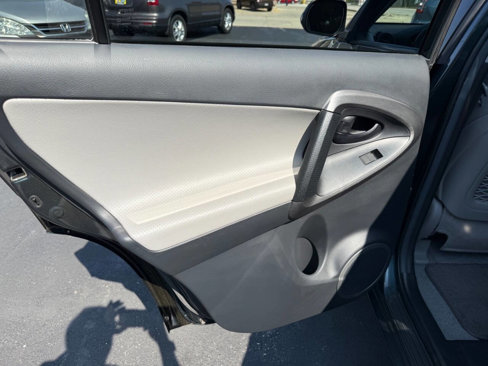 Used 2012 Toyota RAV4 Limited image 99
