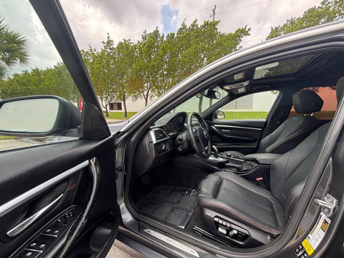 Used 2018 BMW 330i xDrive Sedan w/ Convenience Package image 8