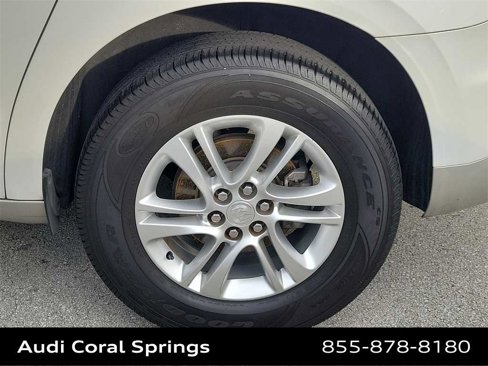 Used 2020 Buick Enclave Essence image 8