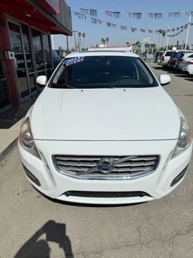 Used 2013 Volvo S60 T5 Platinum image 2