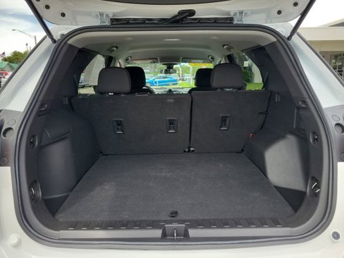 Used 2022 Chevrolet Equinox LT image 11