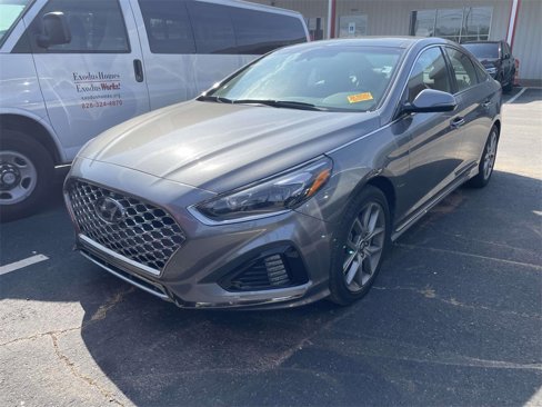 Used 2019 Hyundai Sonata Limited image 2