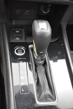 Used 2023 Nissan Kicks SV image 34