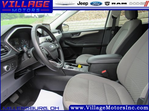 Used 2022 Ford Escape SE w/ SE Sport Appearance Package image 12