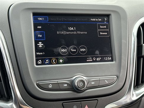 Used 2023 Chevrolet Equinox LT image 19