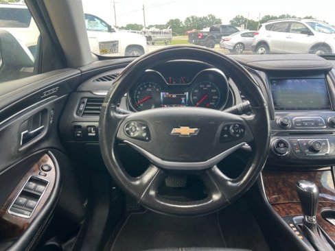 Used 2014 Chevrolet Impala LTZ image 17