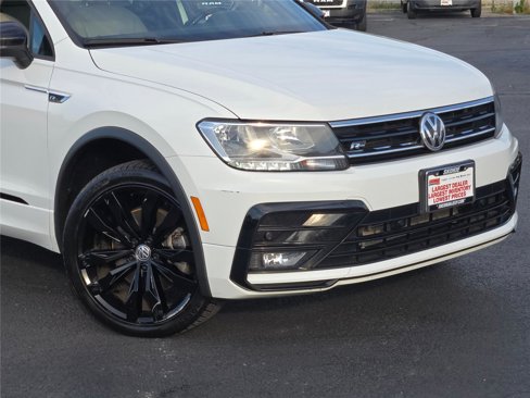 Used 2020 Volkswagen Tiguan SE R-Line image 2