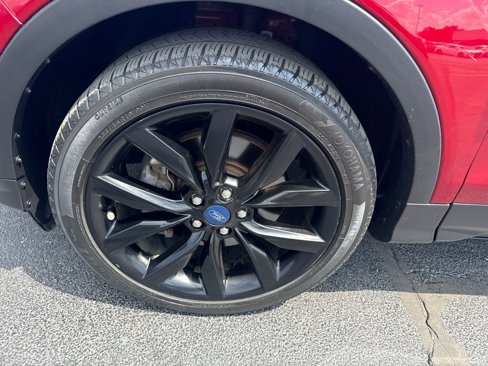Used 2018 Ford Escape SEL w/ SEL Sport Appearance Package image 21