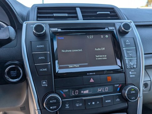 Used 2017 Toyota Camry XLE image 17