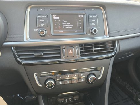Used 2017 Kia Optima LX image 34
