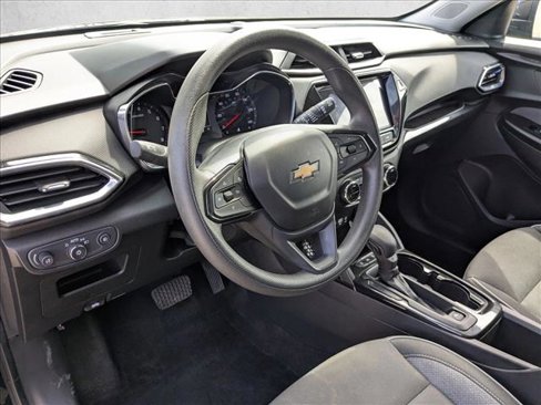 Used 2023 Chevrolet TrailBlazer LT w/ Convenience Package image 9