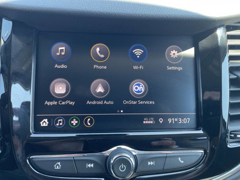 Used 2022 Chevrolet Trax LT w/ Premium Seat Package image 19