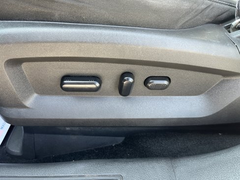 Used 2013 Ford Edge SEL image 16