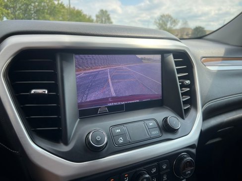 Used 2020 GMC Acadia SLE image 28