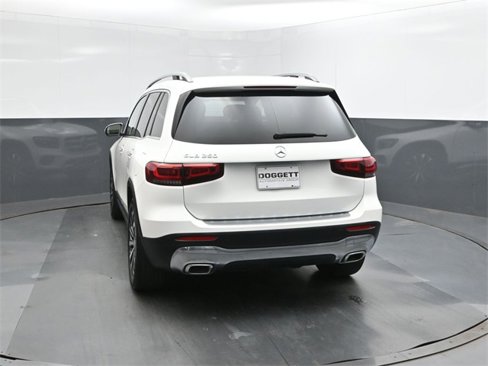 Used 2022 Mercedes-Benz GLB 250 image 8