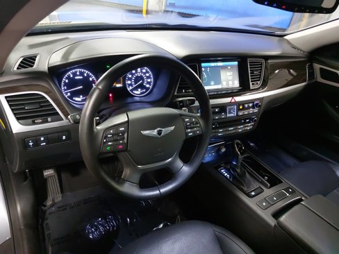 Used 2016 Hyundai Genesis 3.8 image 17