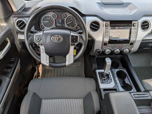 Used 2017 Toyota Tundra SR5 w/ SR5 Upgrade Package image 31