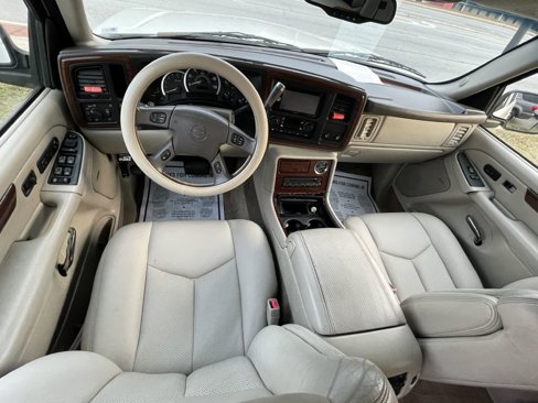 Used 2003 Cadillac Escalade 2WD image 18