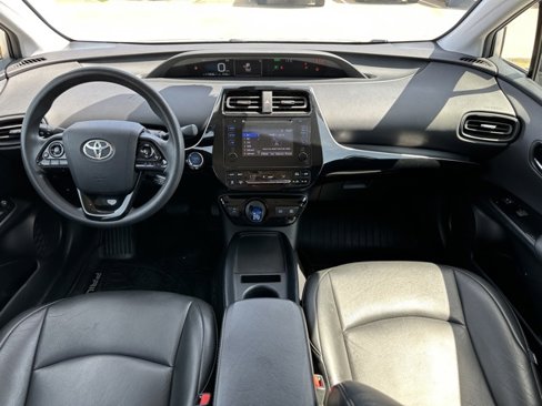 Used 2019 Toyota Prius L Eco image 19