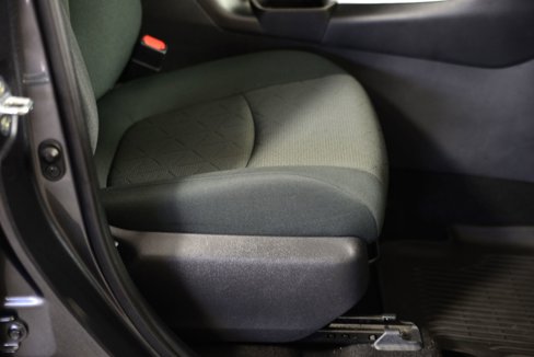 Used 2021 Toyota RAV4 XLE image 11