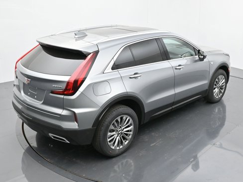 New 2025 Cadillac XT4 Premium Luxury w/ Cold Weather Package image 27