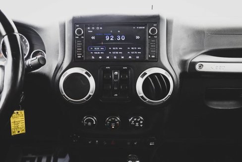 Used 2014 Jeep Wrangler Unlimited Sahara w/ Dual Top Group image 3