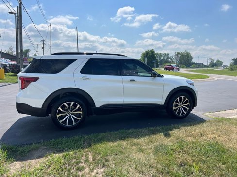 Certified 2020 Ford Explorer ST w/ Premium Technology Package image 11