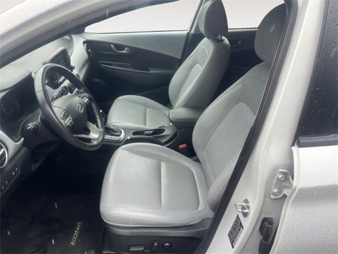 Used 2020 Hyundai Kona Limited image 12
