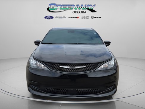 New 2026 Chrysler Voyager LX image 2