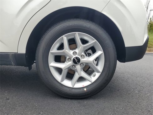 New 2025 Kia Soul LX image 7