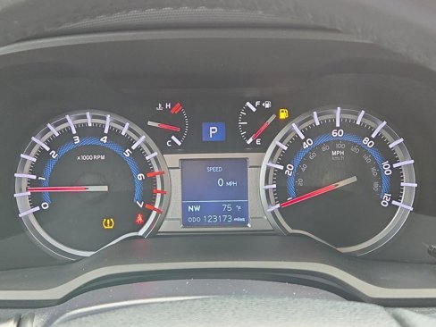 Used 2015 Toyota 4Runner Limited image 23