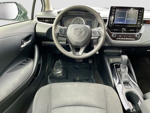 Used 2020 Toyota Corolla LE image 18